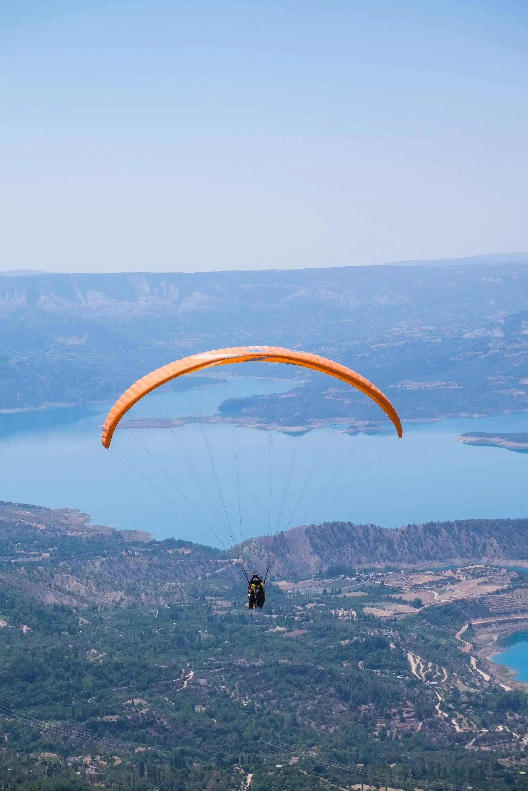 Ermenek sedir ormanları üzerinde yamaç paraşüt ile alçak geçiş