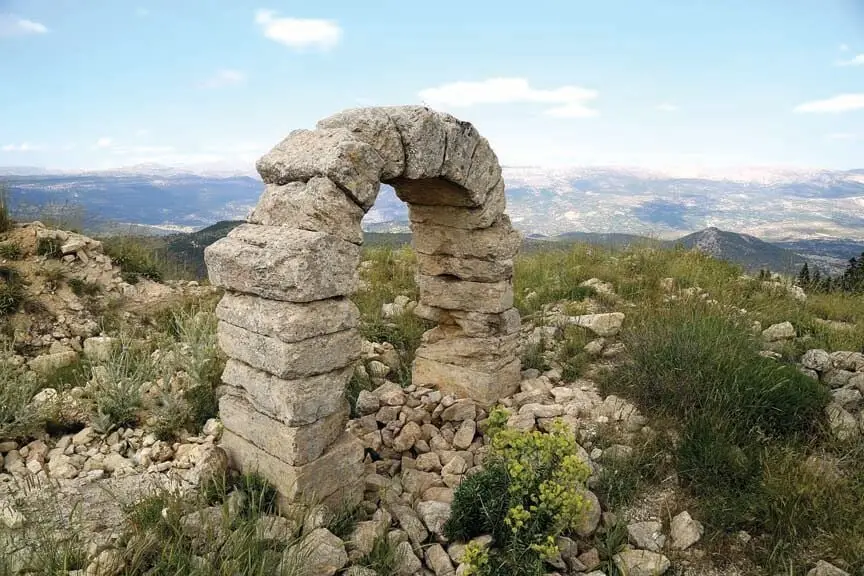 Ermenek kar fotoğrafı – beyaz örtülü dağlar ve kış güneşi