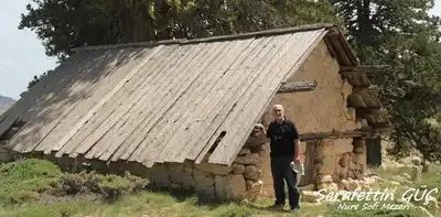 Karamanogullari tarihi arastirmacisi Serafettin Guc Degirmenlik Yaylasi Nure Sofi mezarinda