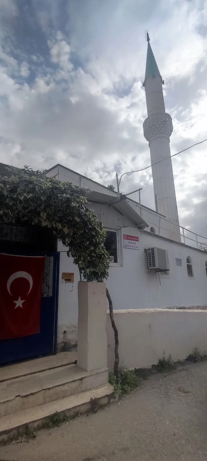 Ermenek Camii