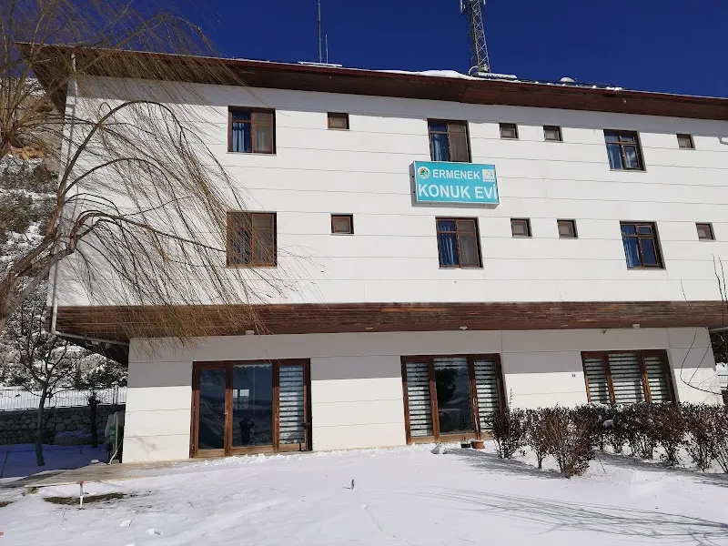 Ermenek (eski) Öğretmenevi