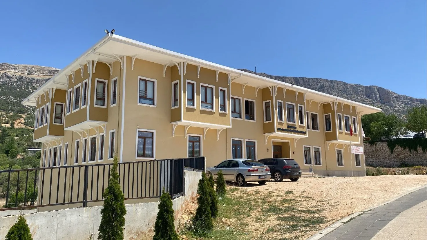 Güneyyurt Ahmet Keleşoğlu Kültür Merkezi
