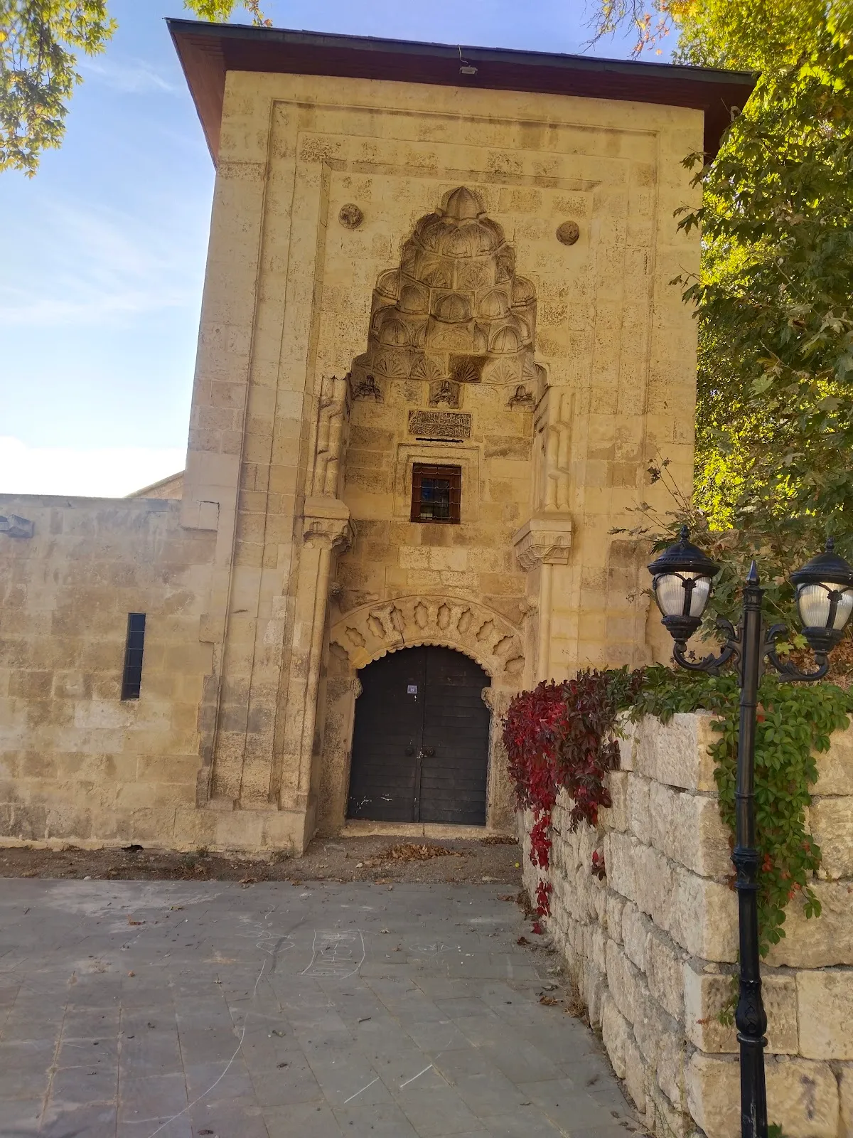 Tol Medrese