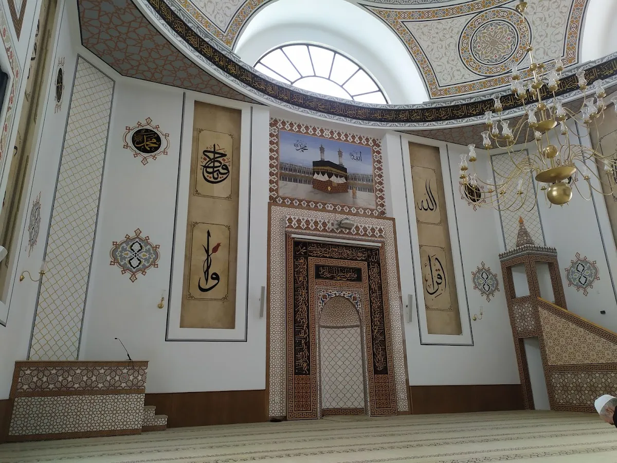 Ümmühan Cami
