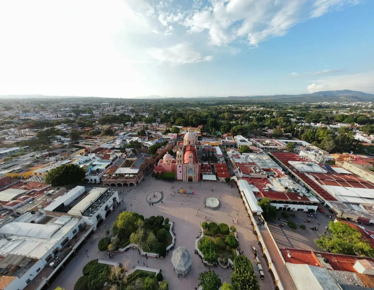 Stunning aerial shot of Tequisquiapan's colorful cityscape and historic architecture in Mexico.