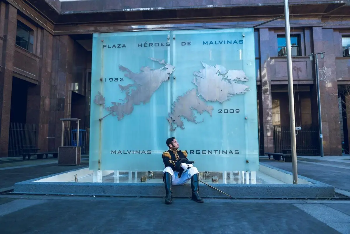 A military guard at Plaza Héroes de Malvinas, Buenos Aires, Argentina.