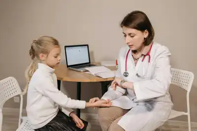 Genç hekimleri kaçırıyor: Bir yılda 1200 doktor yurt dışına gitmek için belge aldı