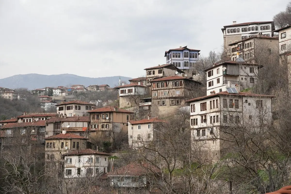 Charming hillside view of Safranbolu's historical Ottoman houses in Karabük, Turkey.