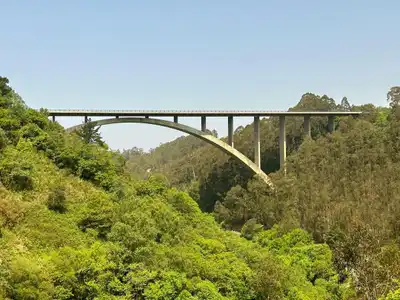 Kaldırım Ve Yol İşgali Devam Ediyor