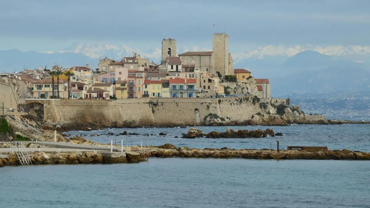 Explore the historic coastal town of Antibes, France with its iconic fortifications and serene seascape.