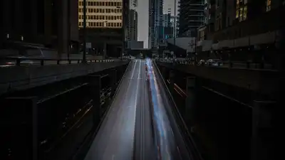 Küçük ikizleri trafik kazası ayırdı