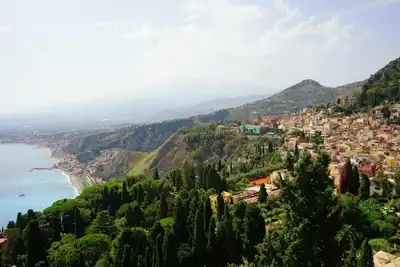 MEZAR TAŞLARI ÜZERİNDEKİ SEMBOLİK İFADELER