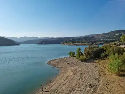 Nadire Kanyonu Turkuaz Baraj Gölü