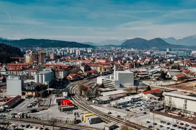 SANAYİ KÖPRÜLÜ KAVŞAĞINDA YOL GENİŞLETME ÇALIŞMASI