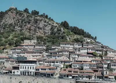SARIVELİLER İLÇESİNE ŞEHİT ATEŞİ DÜŞTÜ