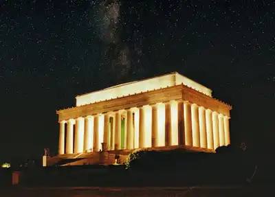 Tuhafiyeciler sokağa park yasağı getirildi