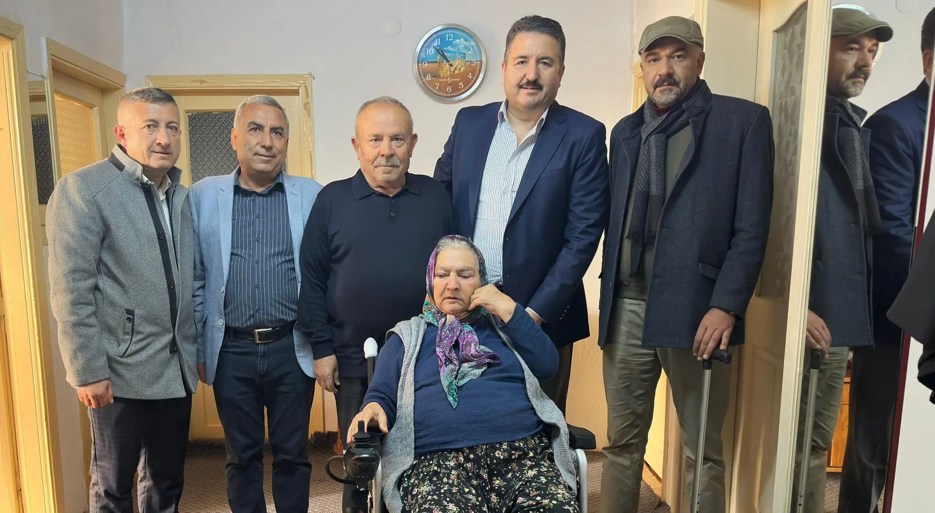 Behçet Kaynar engelli hemşerilerimize akülü sandalye dağıttı
