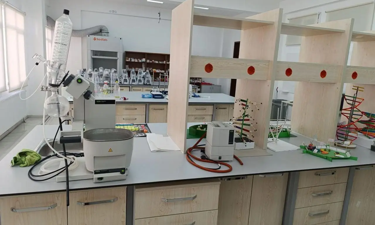 Karamanoğlu Mehmetbey Üniversitesi Ermenek Meslek Yüksekokulu'ndan "Çevresel Ölçüm ve İzleme Sistemleri Teknikerliği" Programı ile Bir İlk!