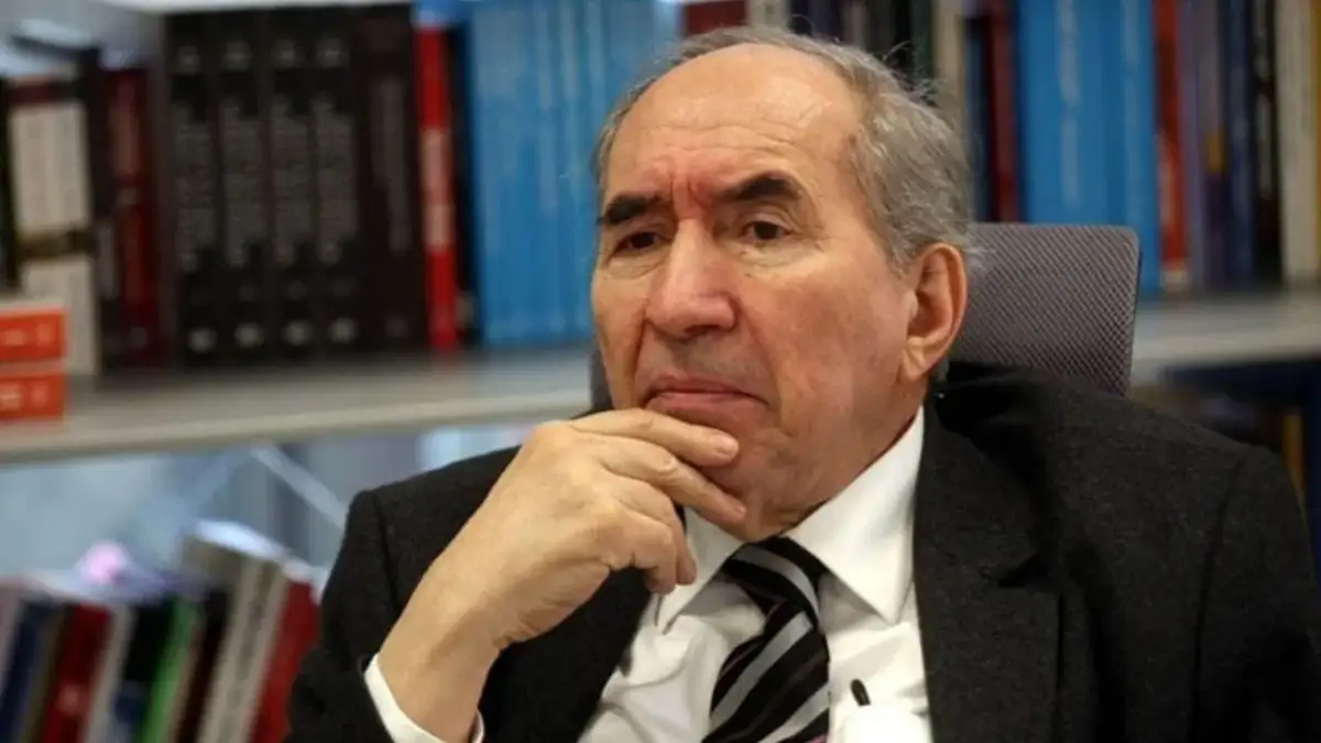 Türkiye'nin Duayen Gazetecisi ve Eski CHP Genel Başkanı Altan Öymen Hayatını Kaybetti