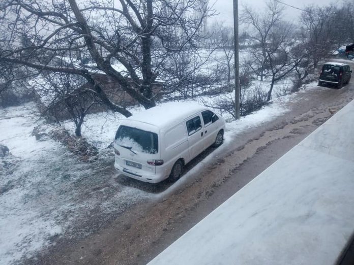 Balkusan'da Kar Yağışı Başladı