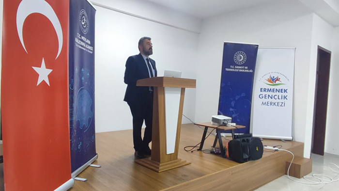 Türkiye'nin ilk 'NFT Girişimcilik Projesi' etkinliği Ermenek'te başladı