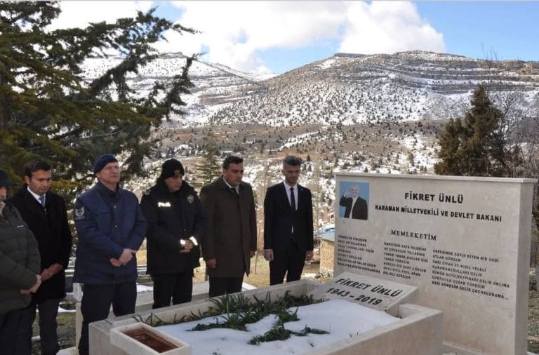 Fikret Ünlü kabri başında anma töreni